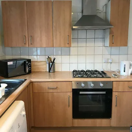 Lägenhet 2 Bed Garden Flat